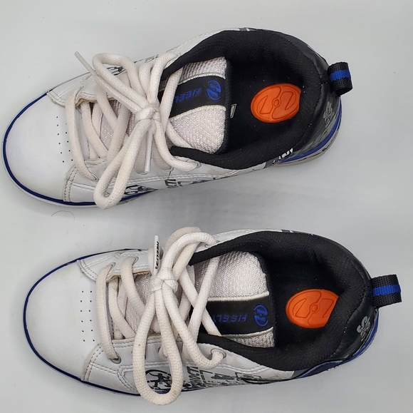 Heelys white skull design removeable wheel shoes youth size 2 in box - Picture 4 of 13